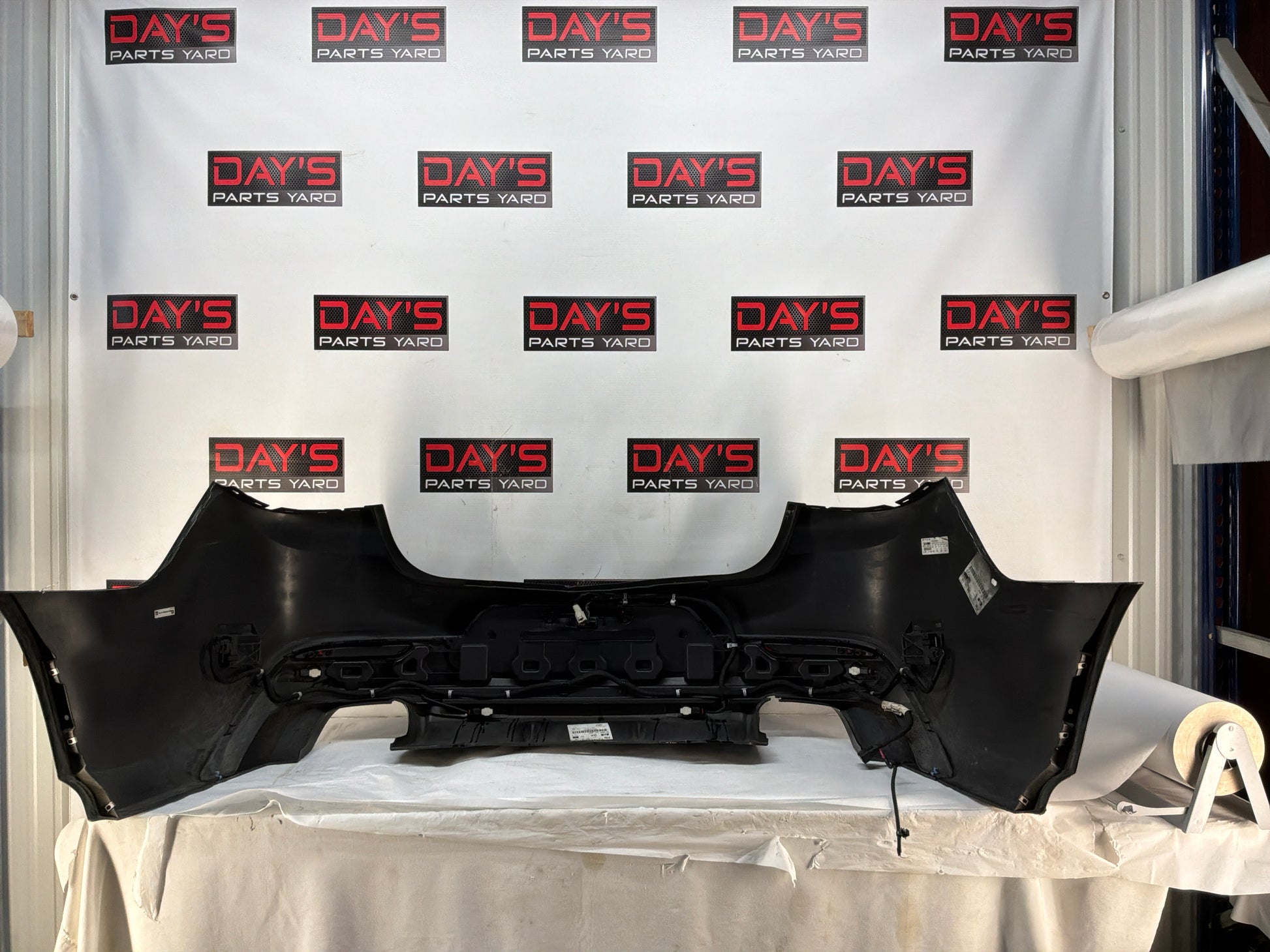Rear bumper - Day's Parts Yard