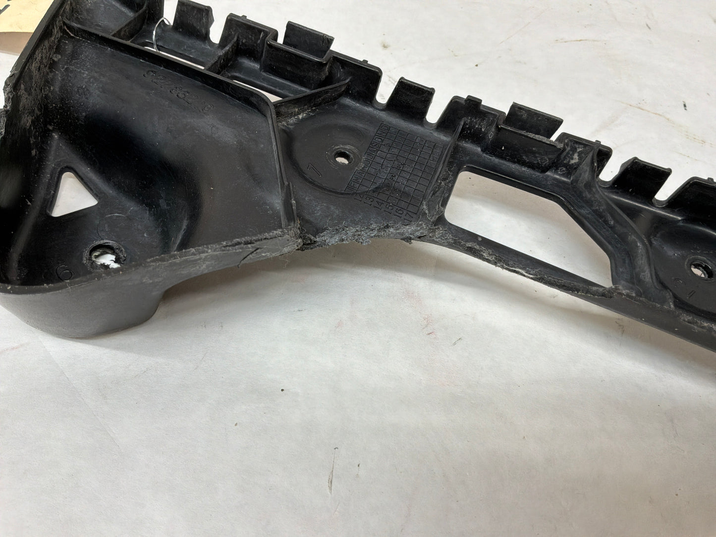 2017 Chevy SS Sedan Rear Bumper Support Brackets Braces Mounts RH & LH OEM