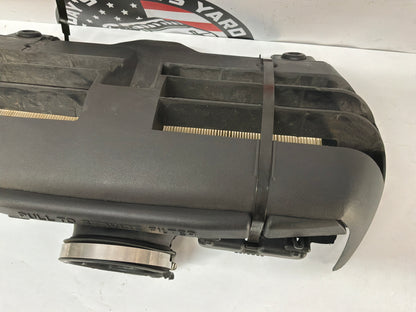 2002 Chevy Corvette Convertible Air Intake Filter Housing Cleaner Assembly OEM