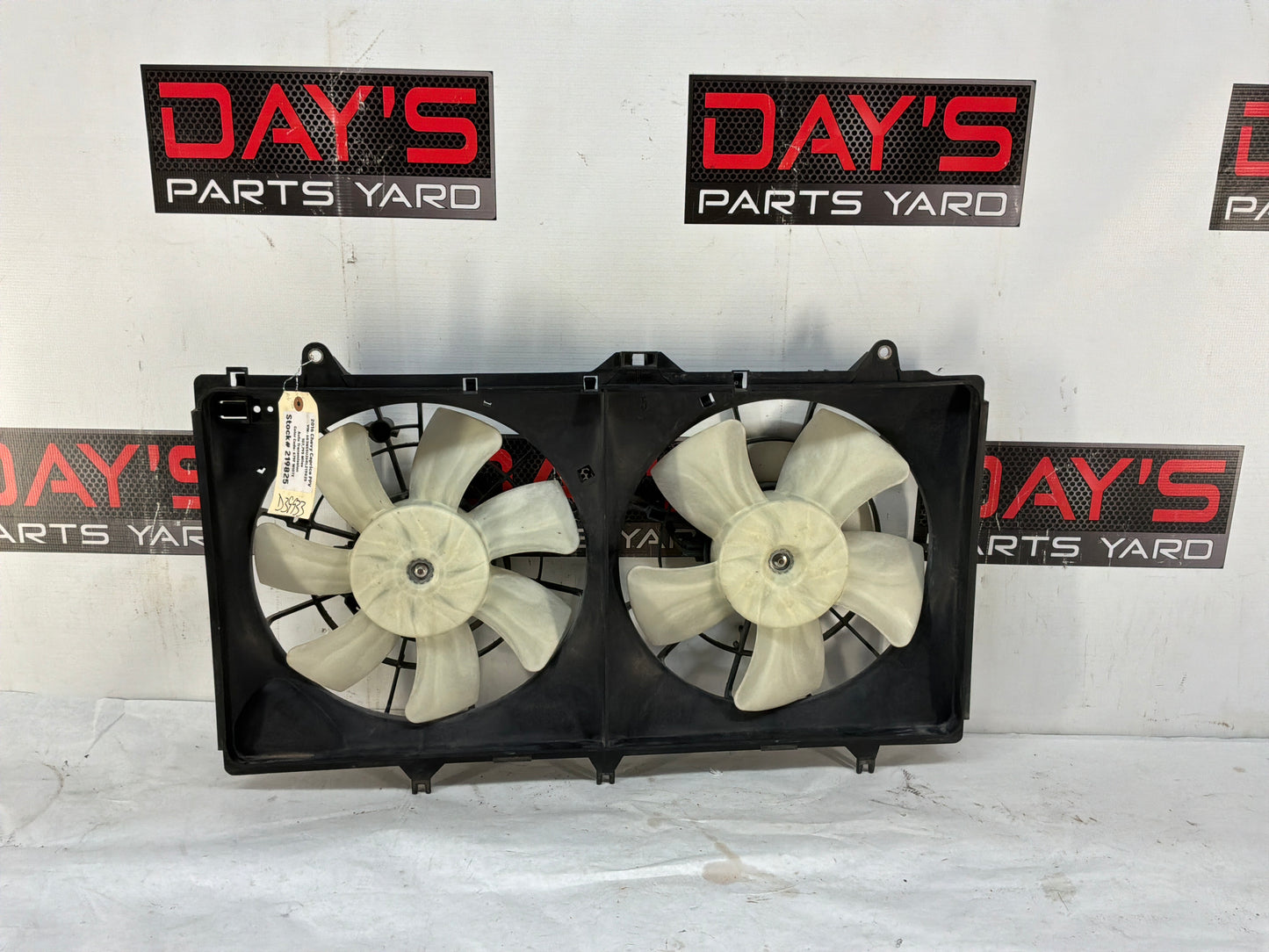 2016 Chevy Caprice PPV Radiator Duel Dual Electric Radiator Cooling Fans OEM