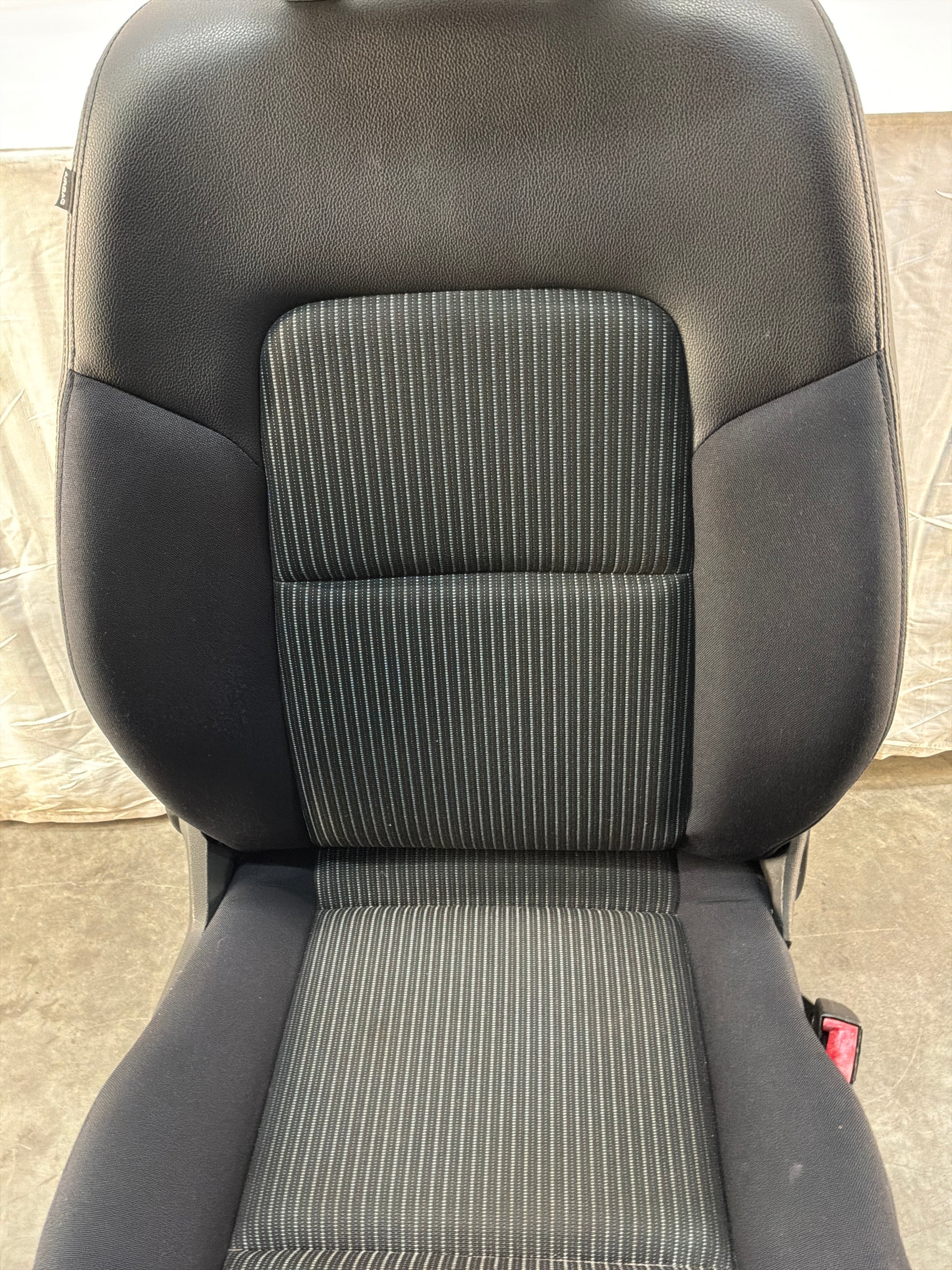 Front Seats - Day's Parts Yard