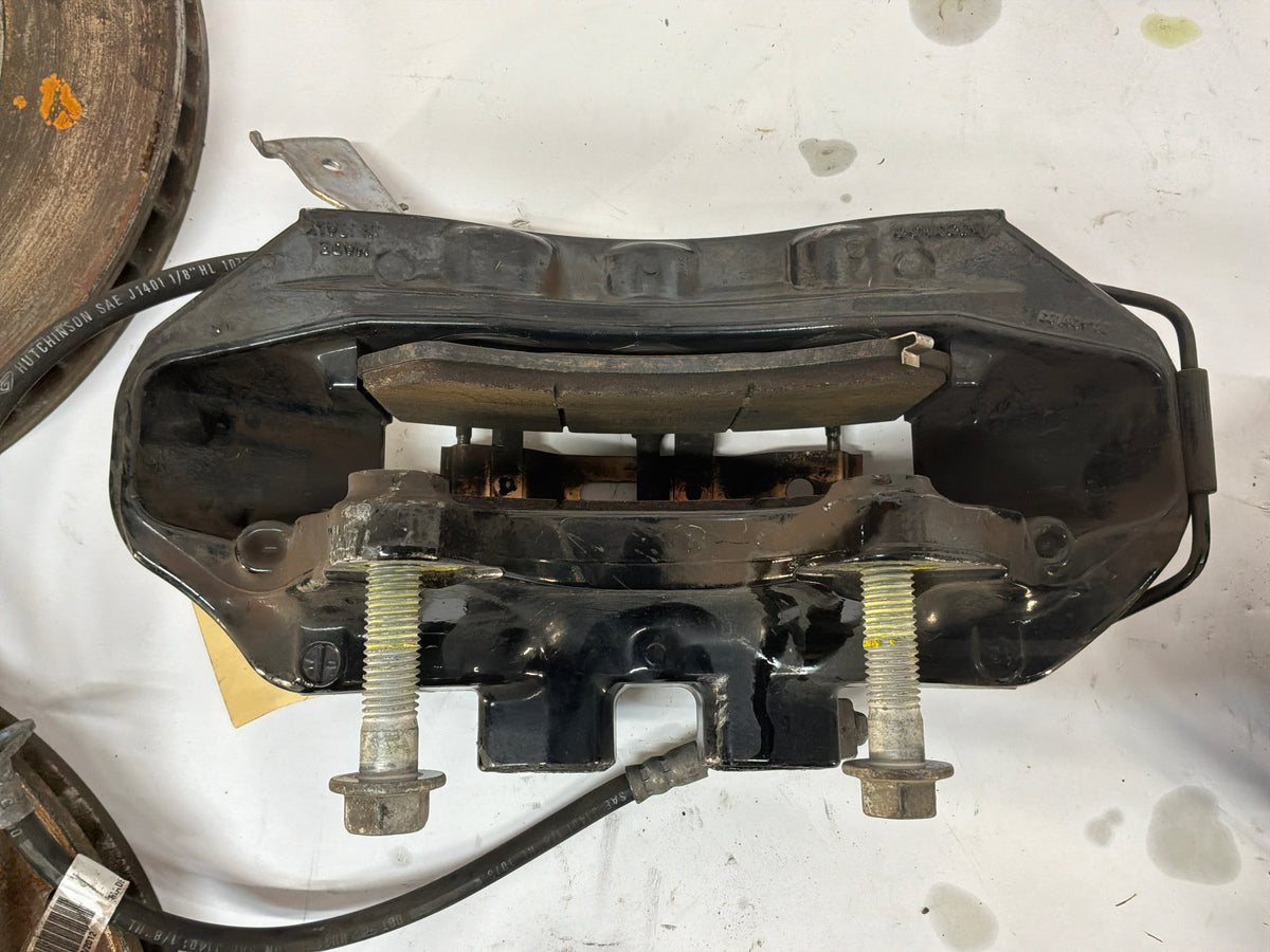 2013 Chevy Camaro 1LE Brembo Brake Calipers & Rotors Front and Rear OEM
