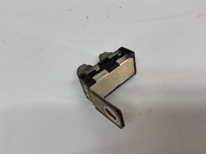 2014 Chevy SS Sedan Jump Starter Positive Post Battery Circuit Fuse Block OEM