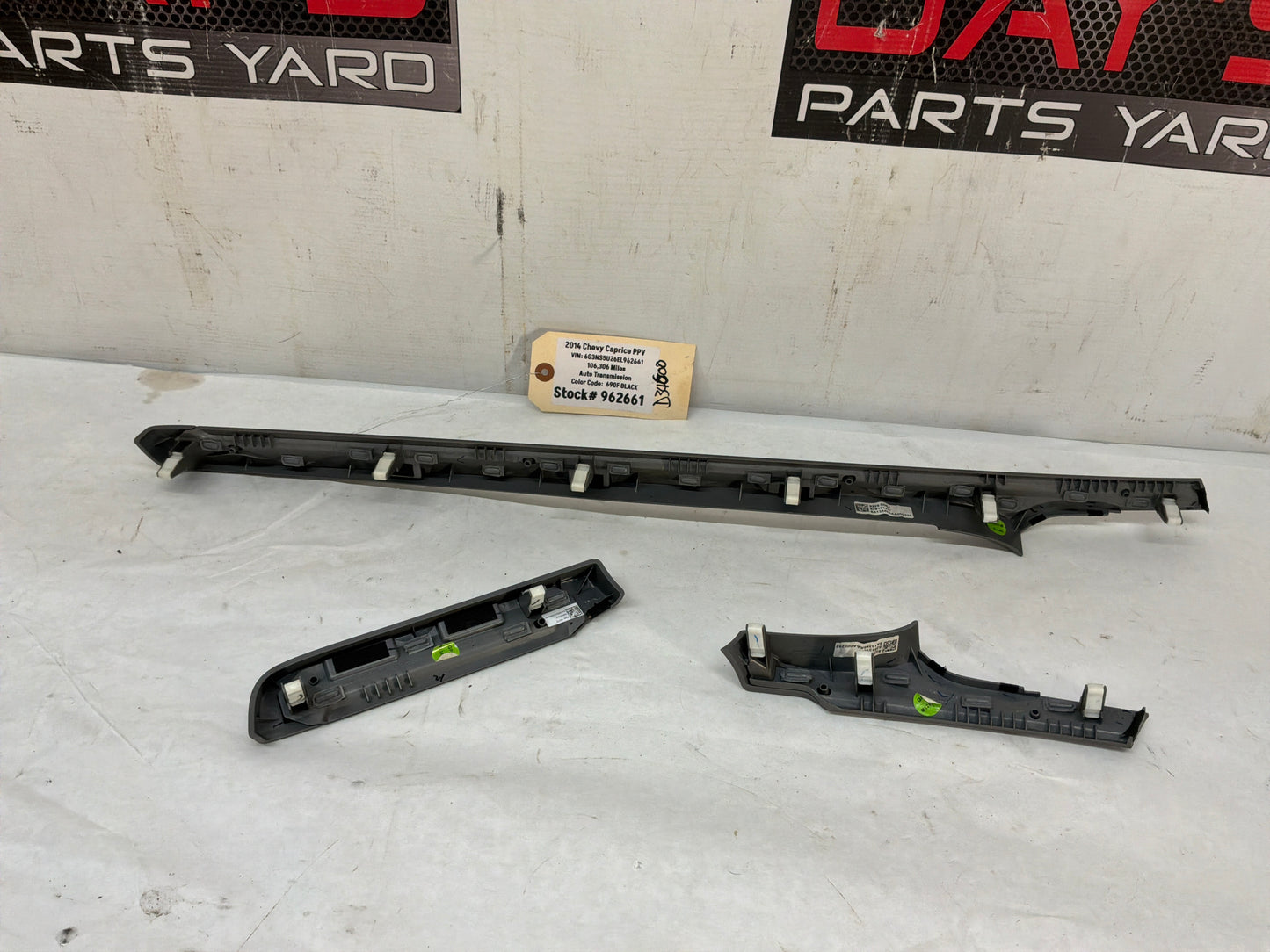 Dash trim - Day's Parts Yard