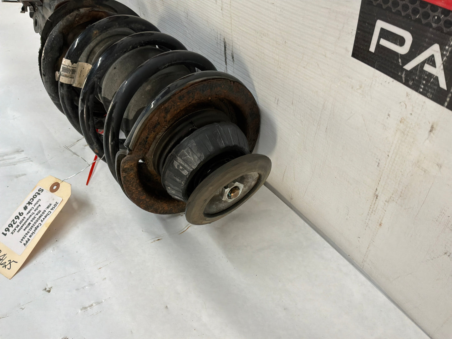 Rh front strut - Day's Parts Yard