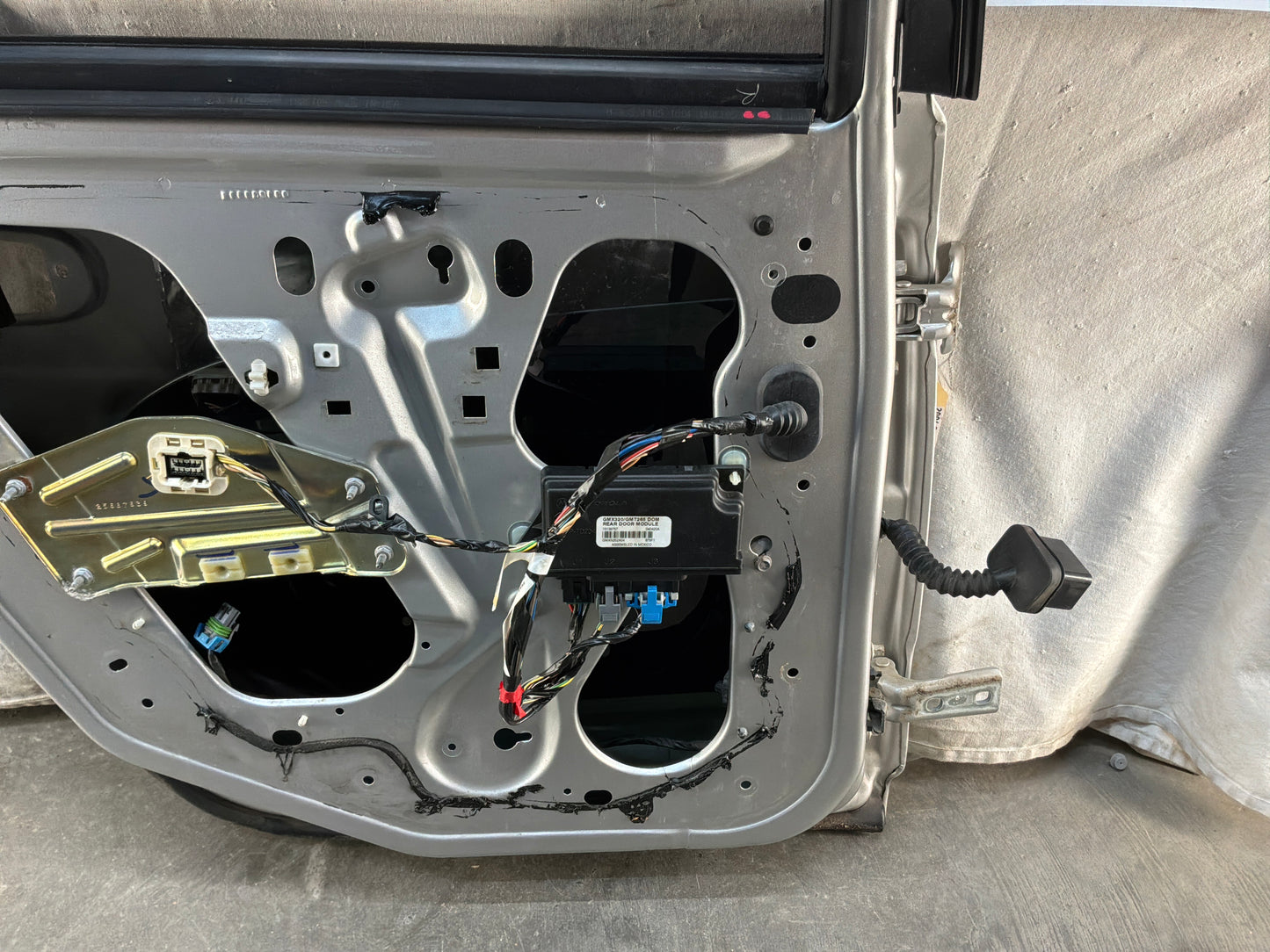 2006 Cadillac CTS-V LH Driver Exterior Rear Door OEM Silver