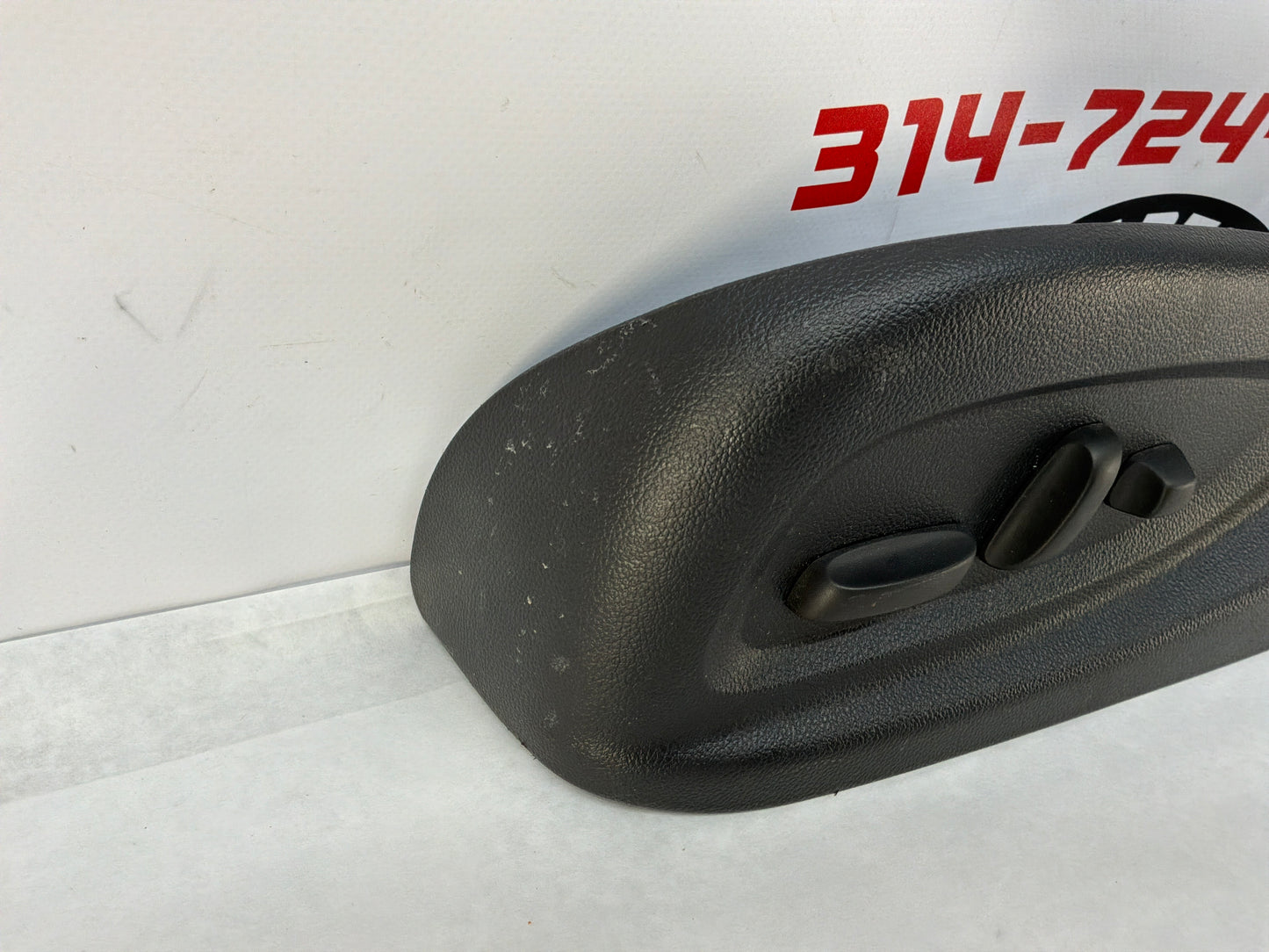 2017 Chevy SS Sedan RH Passenger Seat Adjustment Control Switch Outer Finish Cover Panel OEM