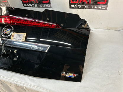Trunk lid - Day's Parts Yard