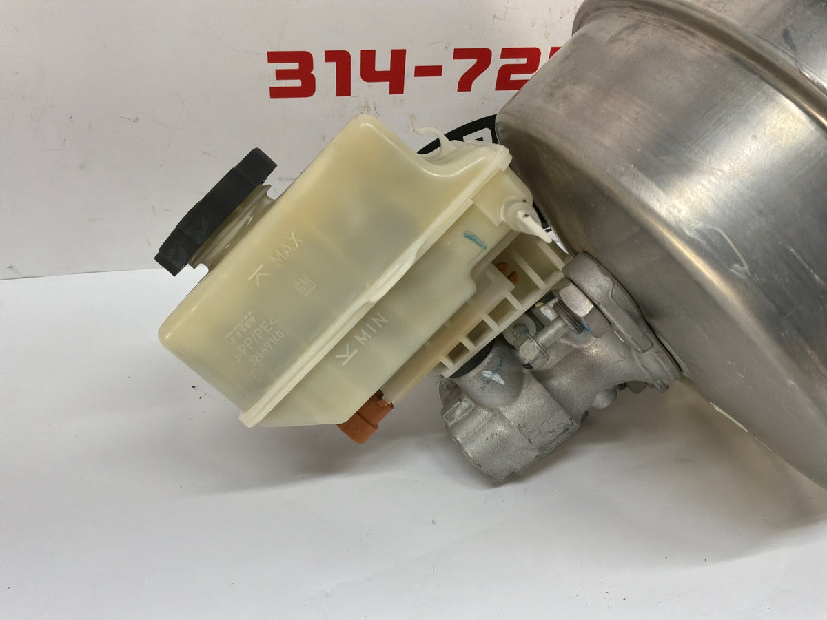2014 Chevy SS Sedan Brake Booster Master Cylinder and Reservoir OEM