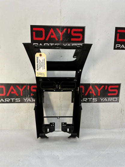 2008 Pontiac G8 GT Center Dash Radio Bezel Trim Molding Panel Speaker Grille OEM