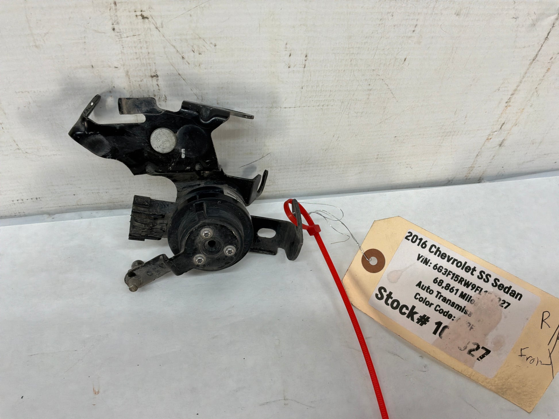 2016 Chevy SS Sedan RH Passenger Front Ride Height Suspension Head Lamp Sensor OEM - Day's Parts Yard