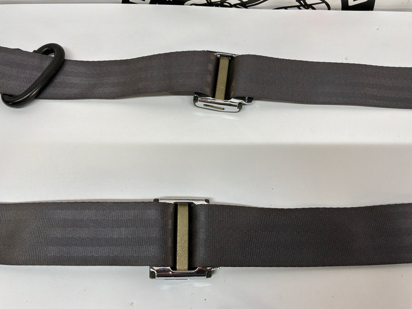 1999 Chevy Camaro Z28 SS Rear RH & LH Seatbelt Seat Belt Retractor Tan OEM