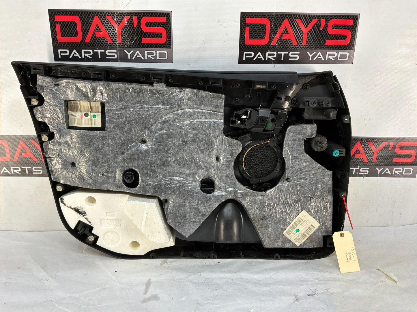 2008 Pontiac G8 GT RH Passenger Front Interior Door Panel Trim OEM