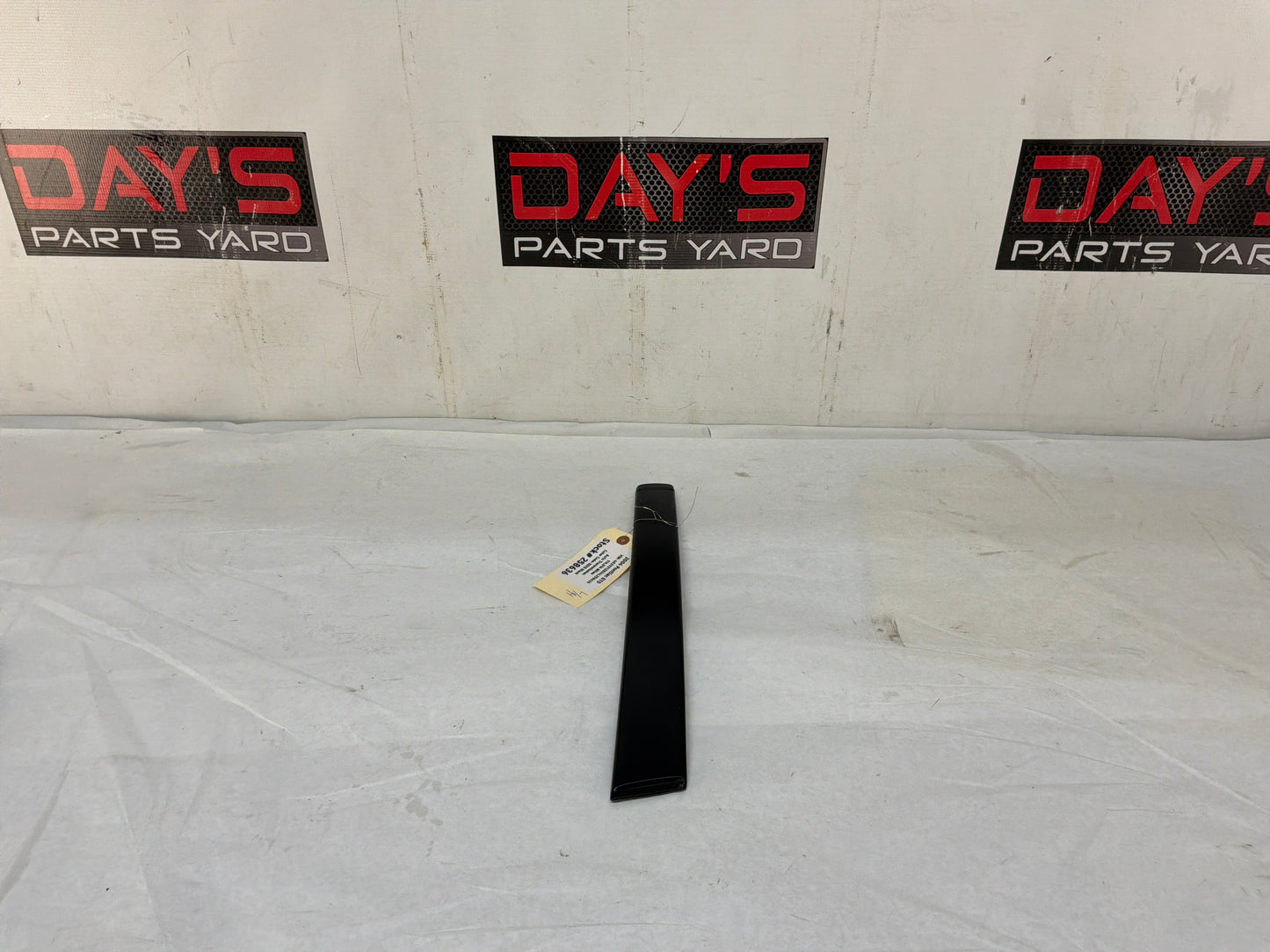 2004 Pontiac GTO LH Driver Exterior B Pillar Window Trim Applique Cover OEM