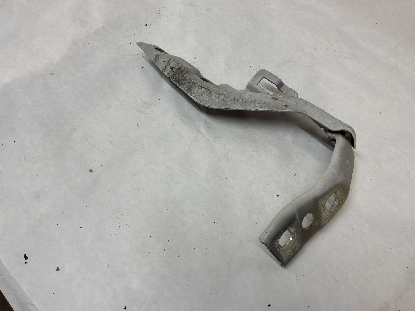 Hinges - Day's Parts Yard