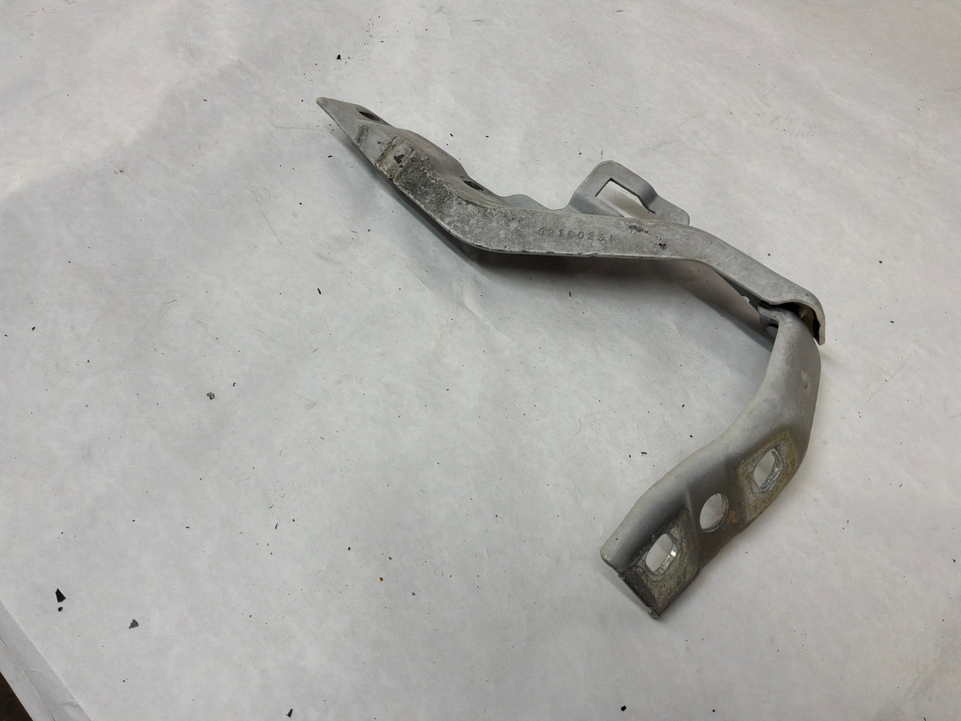 Hinges - Day's Parts Yard