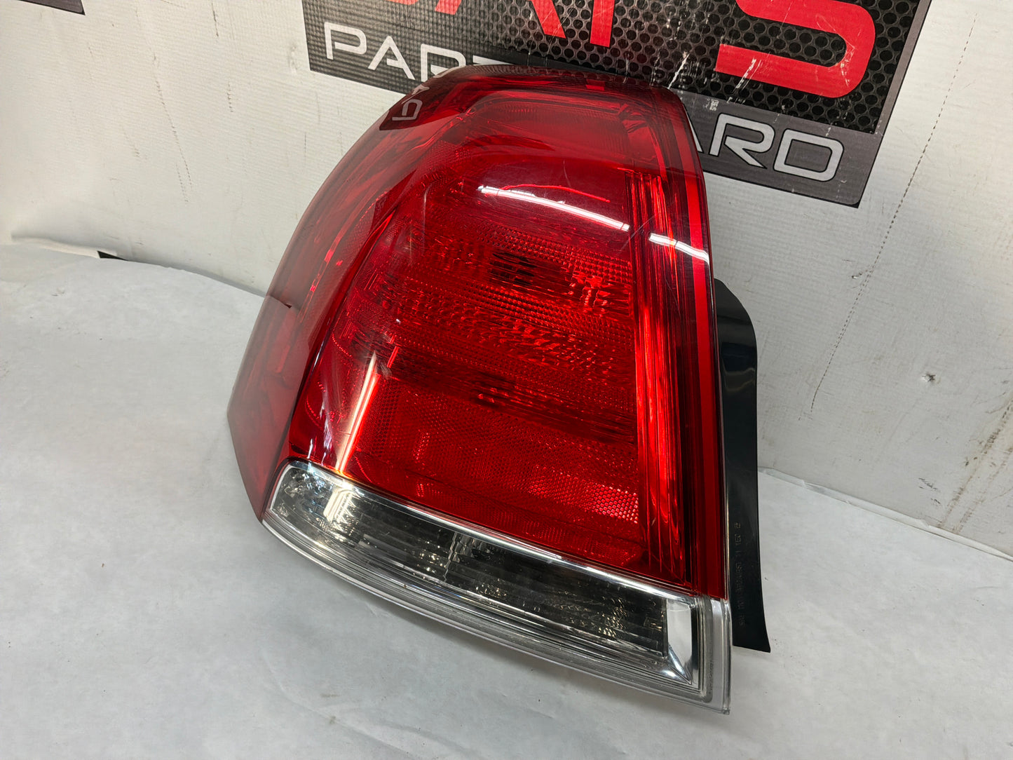 Lt tail light - Day's Parts Yard