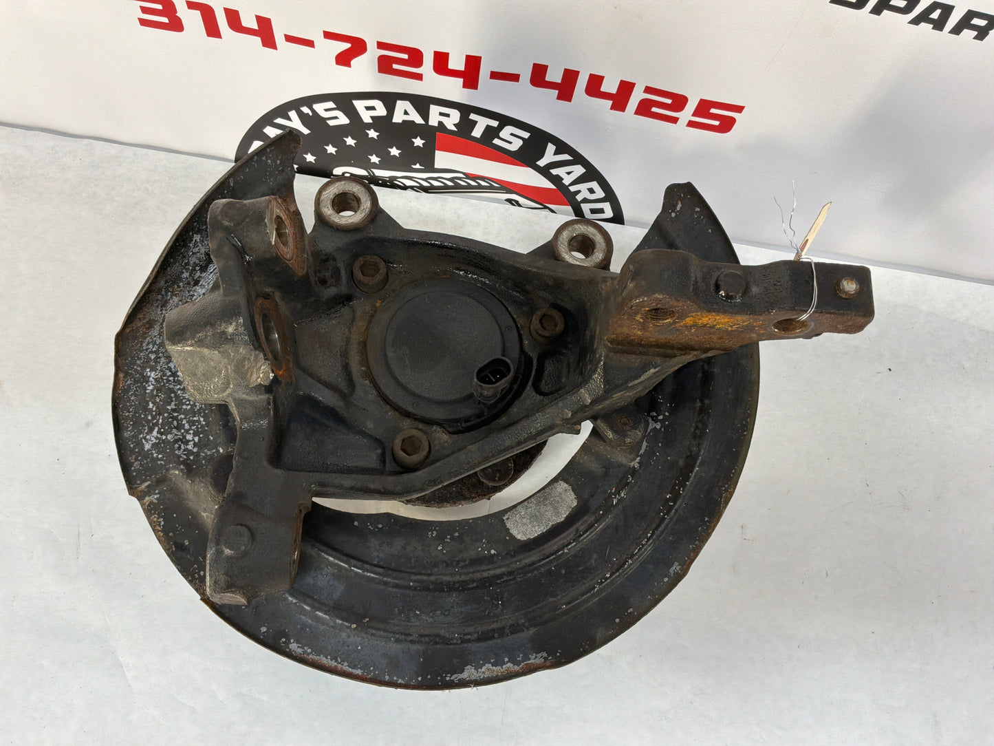 2011 Chevy Caprice PPV LH Driver Front Suspension Spindle Knuckle Hub Assembly OEM