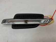 2008 Pontiac G8 GT RH Passenger Fender Marker Repeater Lamp Light OEM