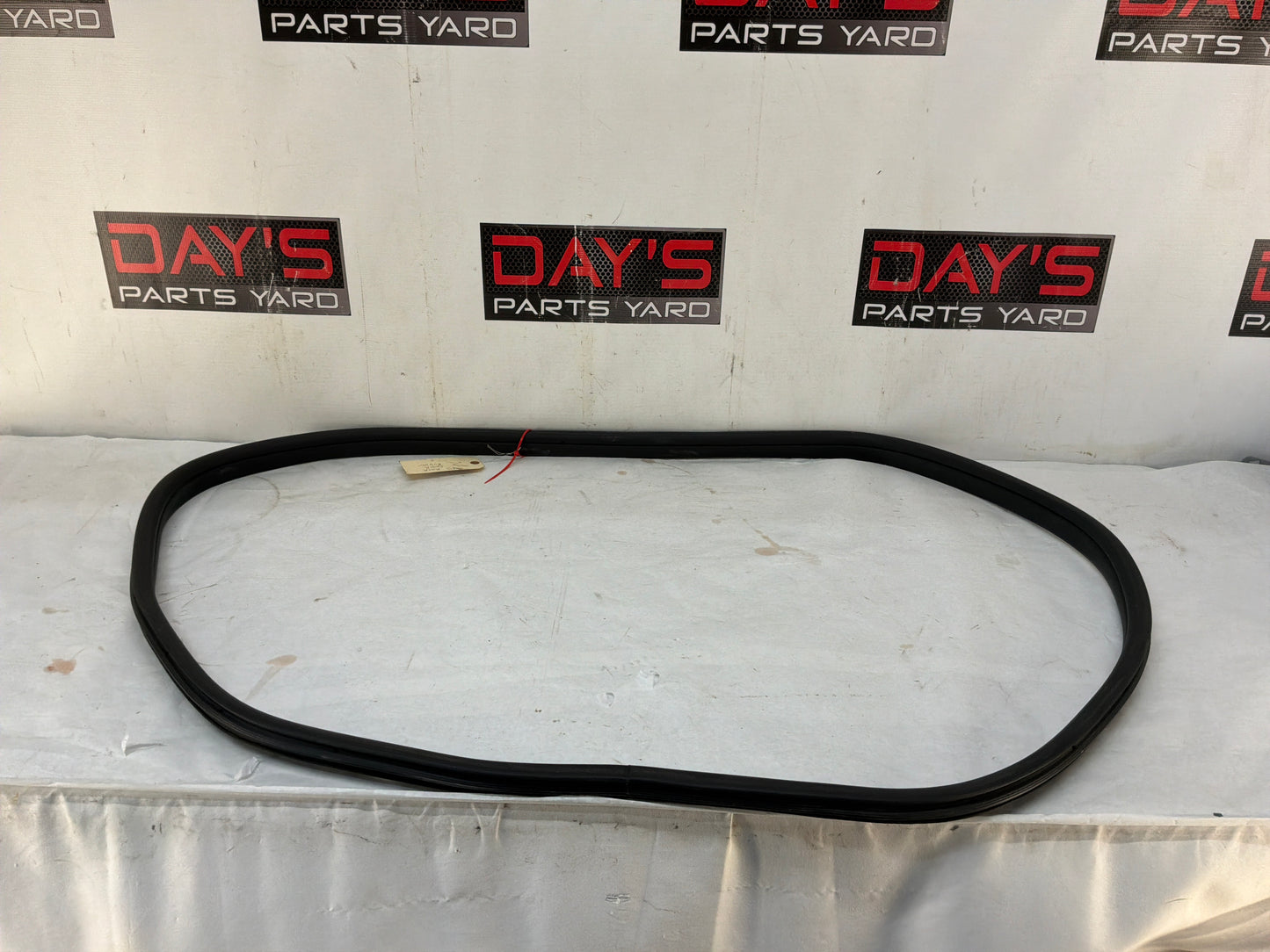 2016 Chevy Caprice PPV RH Passenger Rear Door Weather Strip Rubber Seal OEM