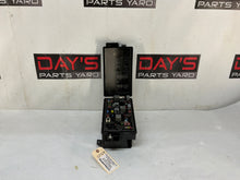 Fuse box - Day's Parts Yard