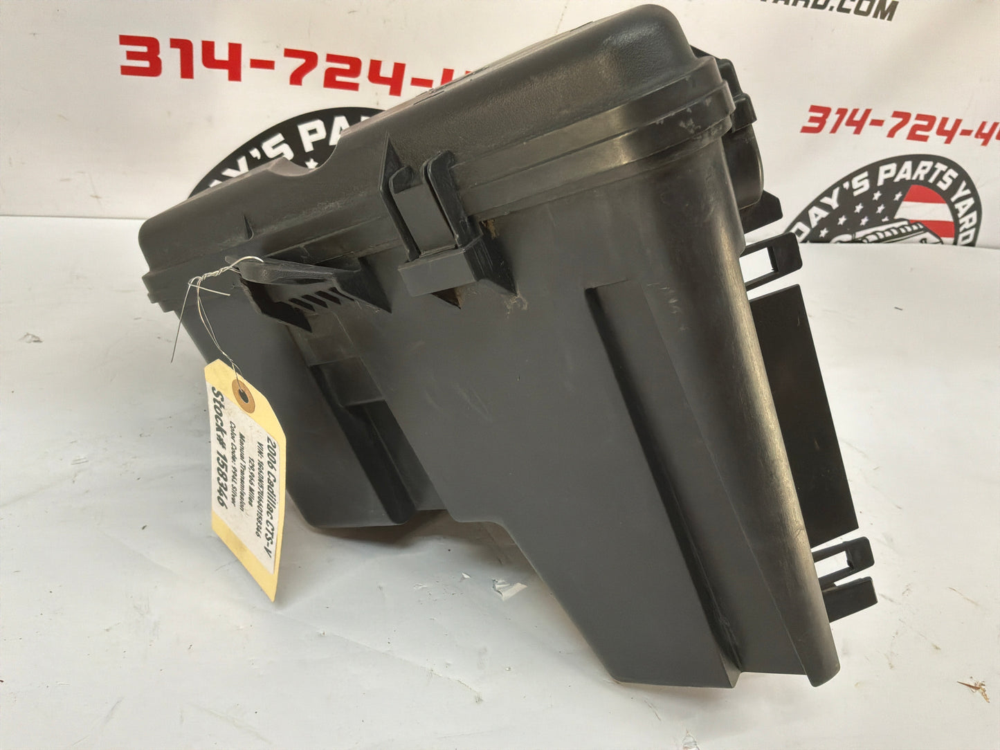 2006 Cadillac CTS-V Fuse Box Relay Junction w/ Lid OEM