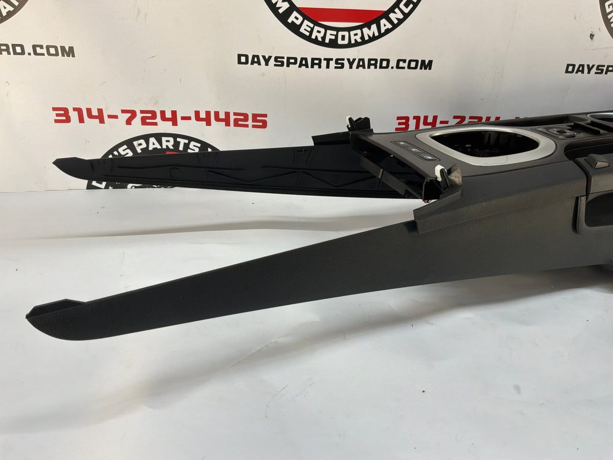 2008 Pontiac G8 GT Center Console w/Shifter OEM