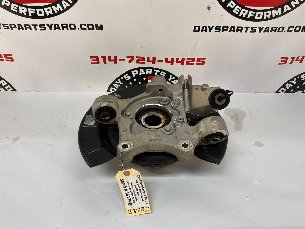 2015 Chevy Camaro SS 1LE LH Driver Rear Spindle Knuckle Hub Wheel Bearing OEM