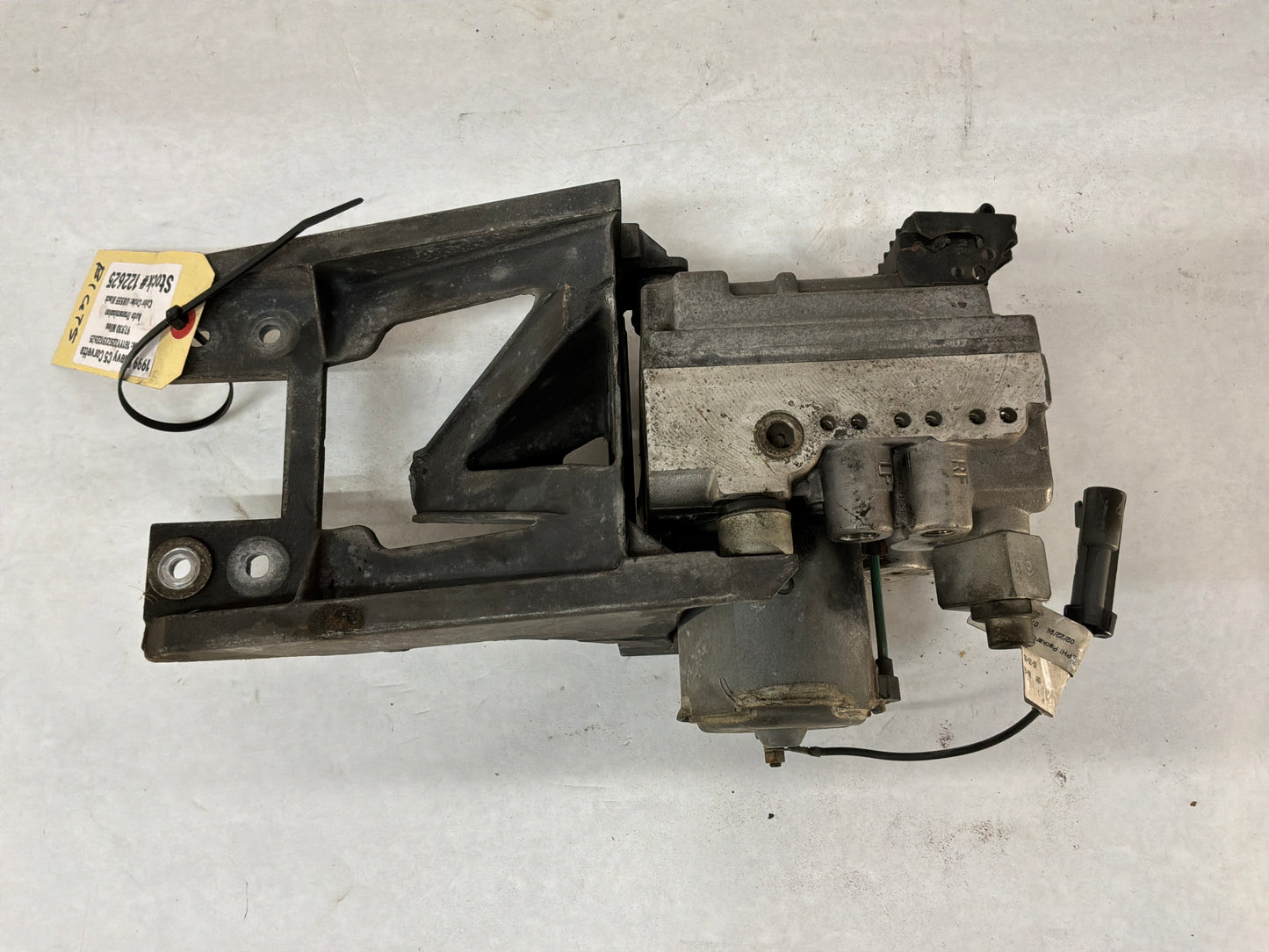 1999 Chevy C5 Corvette ABS Anti Lock Brake Pump Control Module OEM