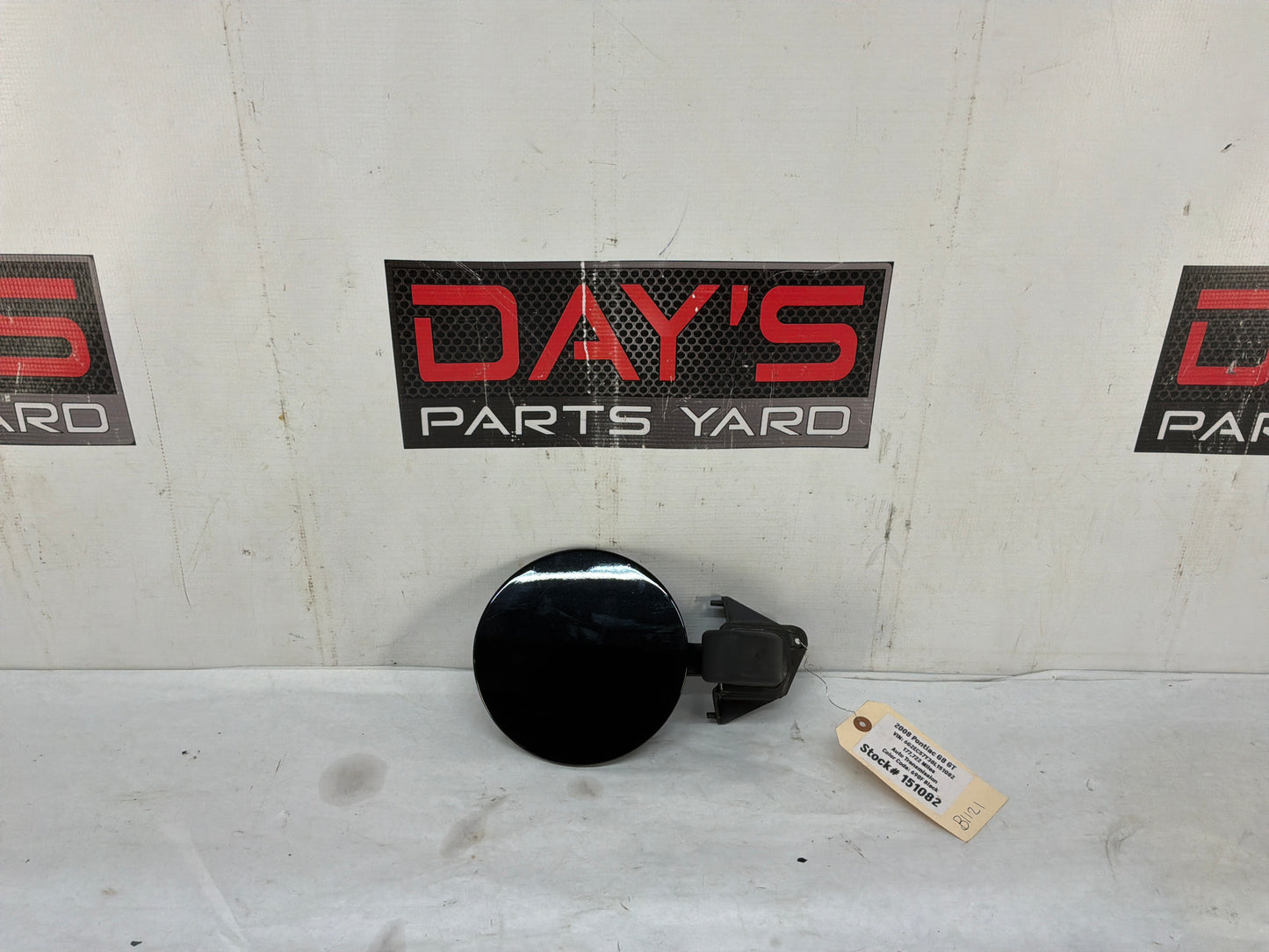2008 Pontiac G8 GT Fuel Gas Cover Lid Door OEM