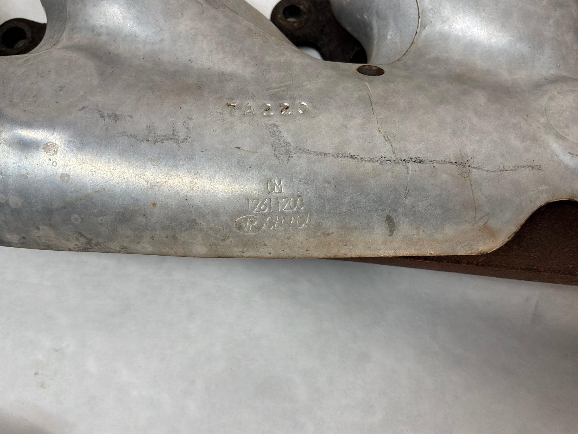 Exhaust manifold - Day's Parts Yard