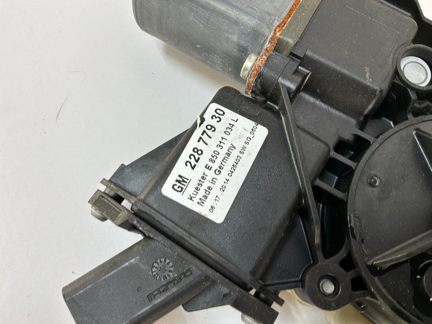 2015 Chevy Camaro SS 1LE RH Passenger Front Window Regulator Motor OEM