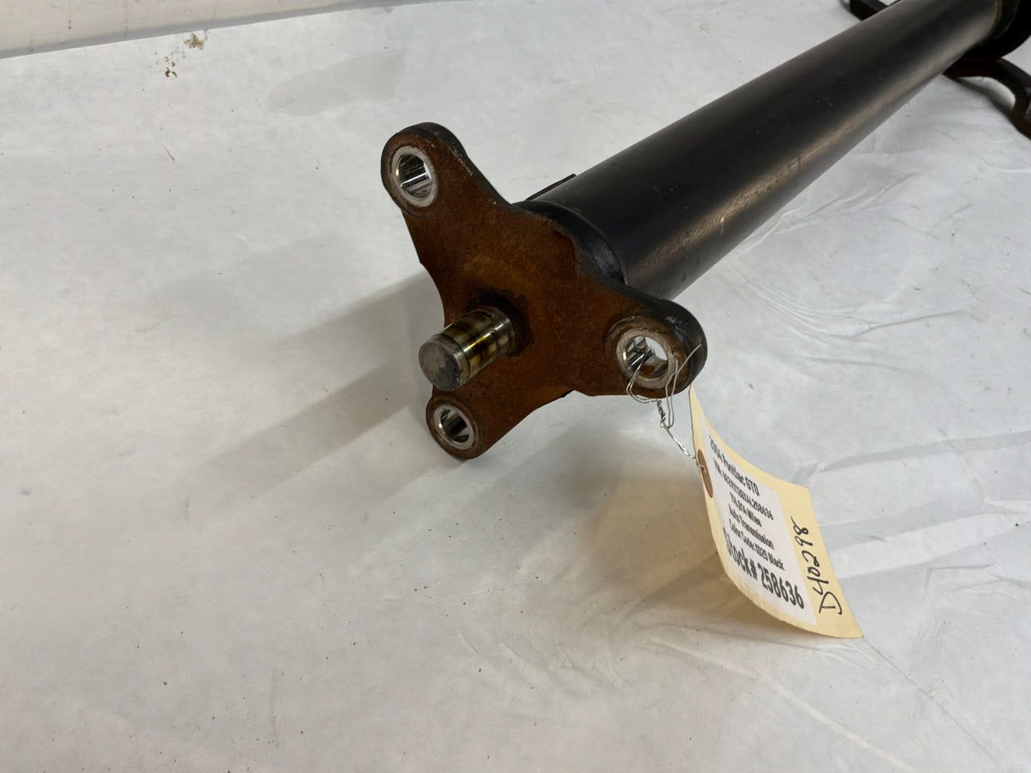 2004 Pontiac GTO Drive Propeller Shaft Driveshaft OEM