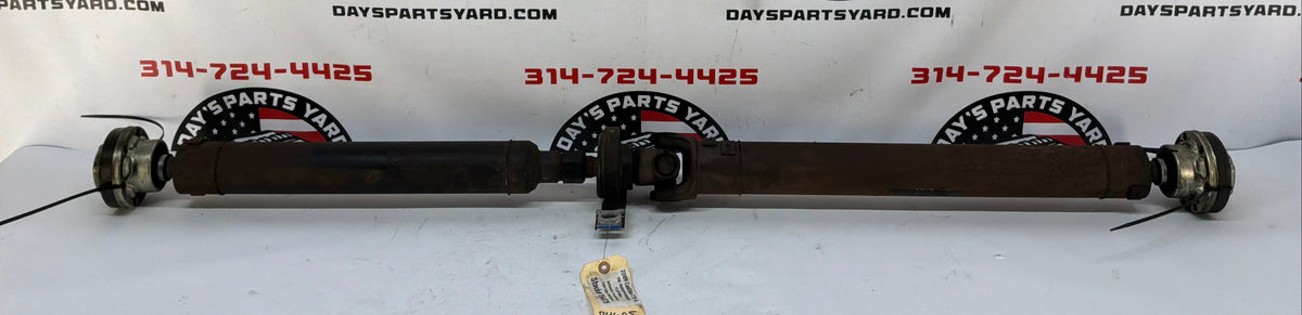 2009 Cadillac CTS-V Drive Propeller Shaft Driveshaft w/ Hardware OEM