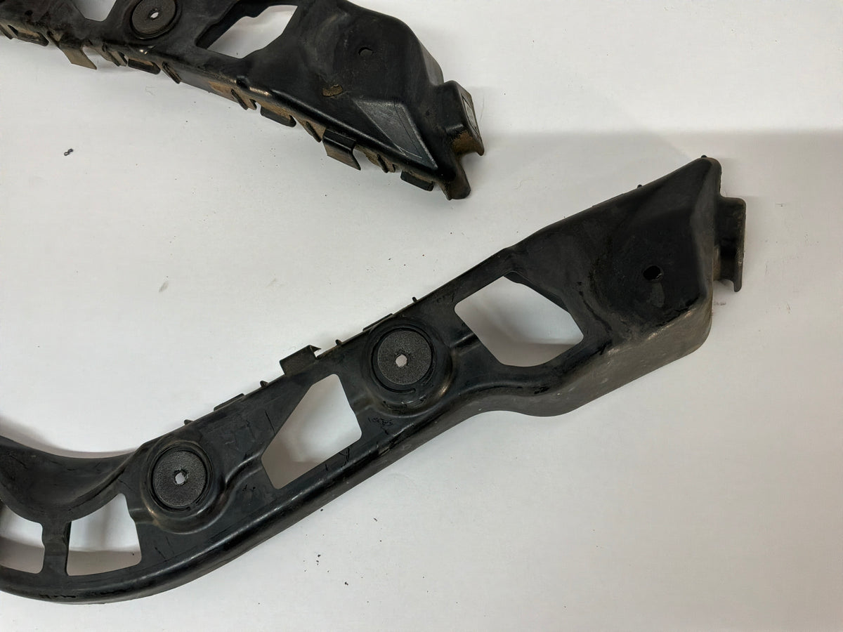 2014 Chevy SS Sedan RH & LH Rear Bumper Brackets Guides Supports OEM