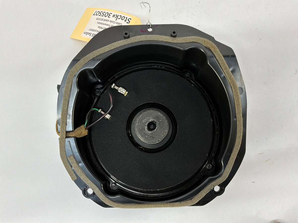 2017 Chevy SS Sedan Bose Package Tray Parcel Shelf Rear Deck Speakers OEM