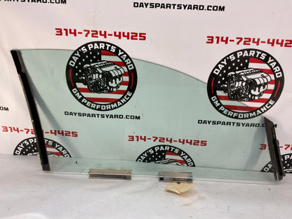 2004 Pontiac GTO LH Driver Front Door Window Glass OEM