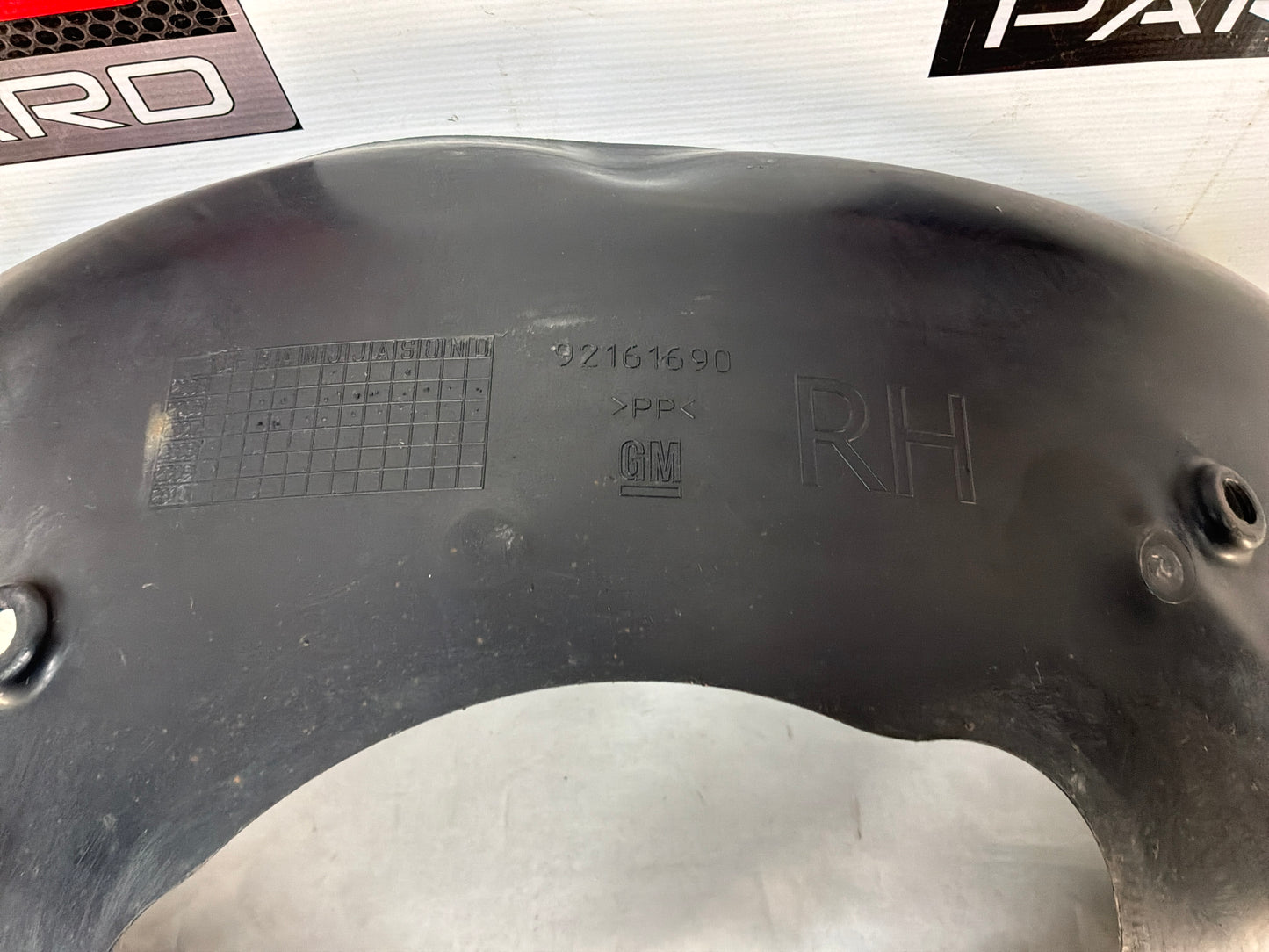 2008 Pontiac G8 GT RH Passenger Front Fender Wheel Well Liner House OEM
