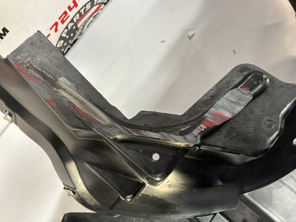 2002 Chevy C5 Corvette Corvette RH Passenger Composite Inner Fender Liner Wheel House Well OEM