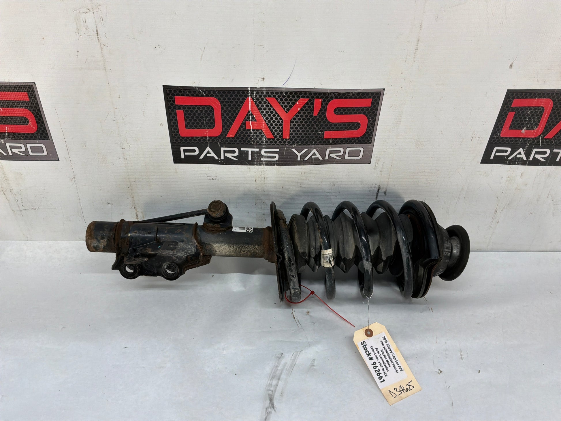 Rh front strut - Day's Parts Yard