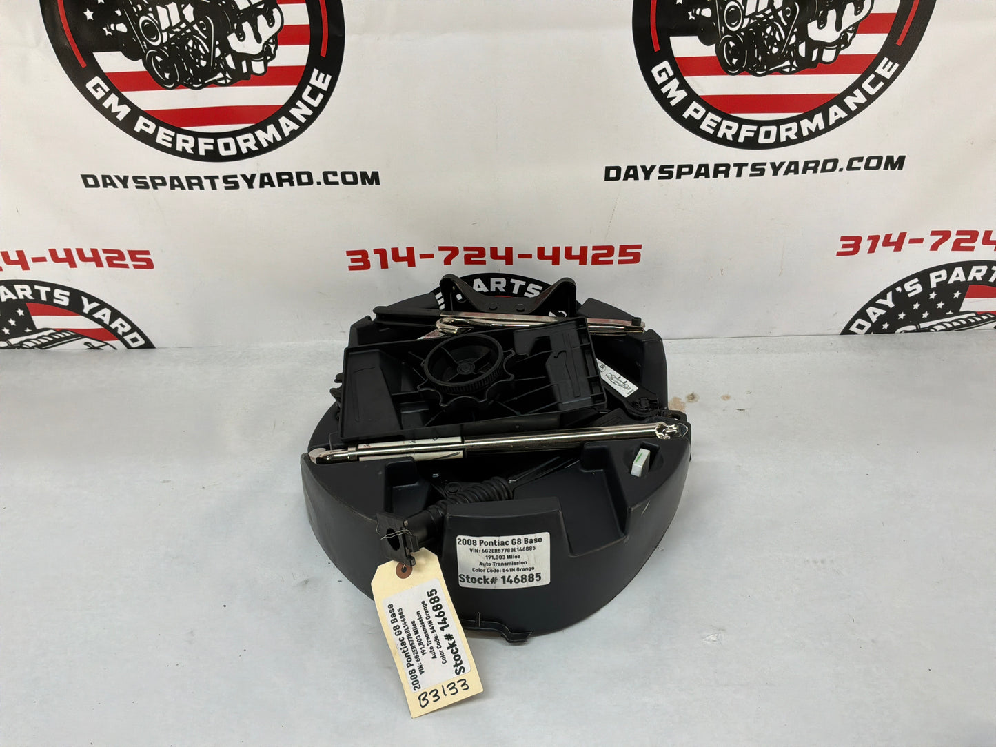2008 Pontiac G8 Base Spare Tire Jack Tool Kit OEM