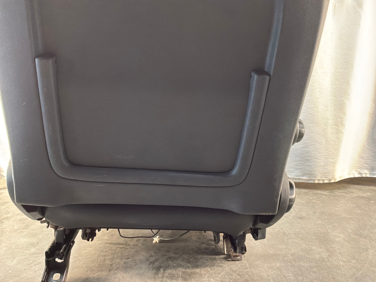 Front seats - Day's Parts Yard