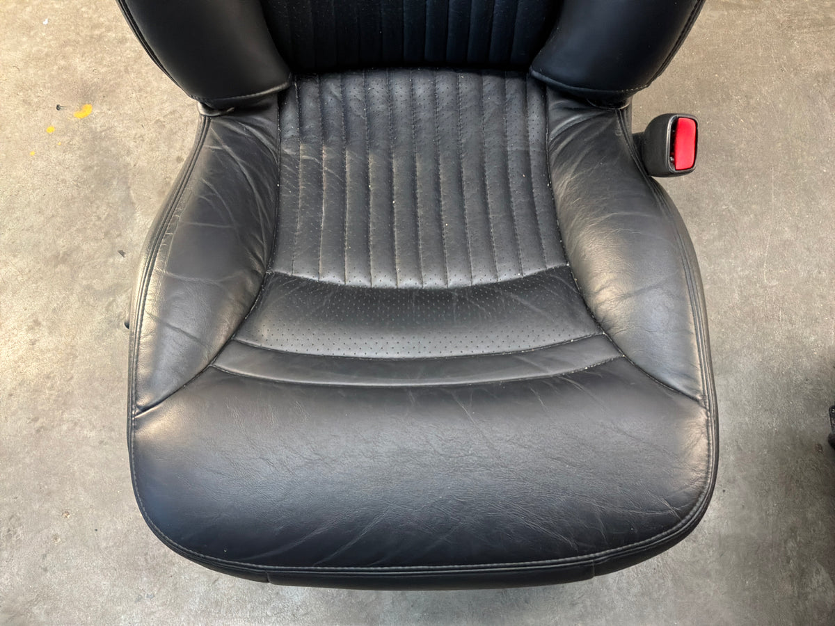 2002 Chevy C5 Corvette Convertible Seats RH & LH Front Black Leather Seats OEM