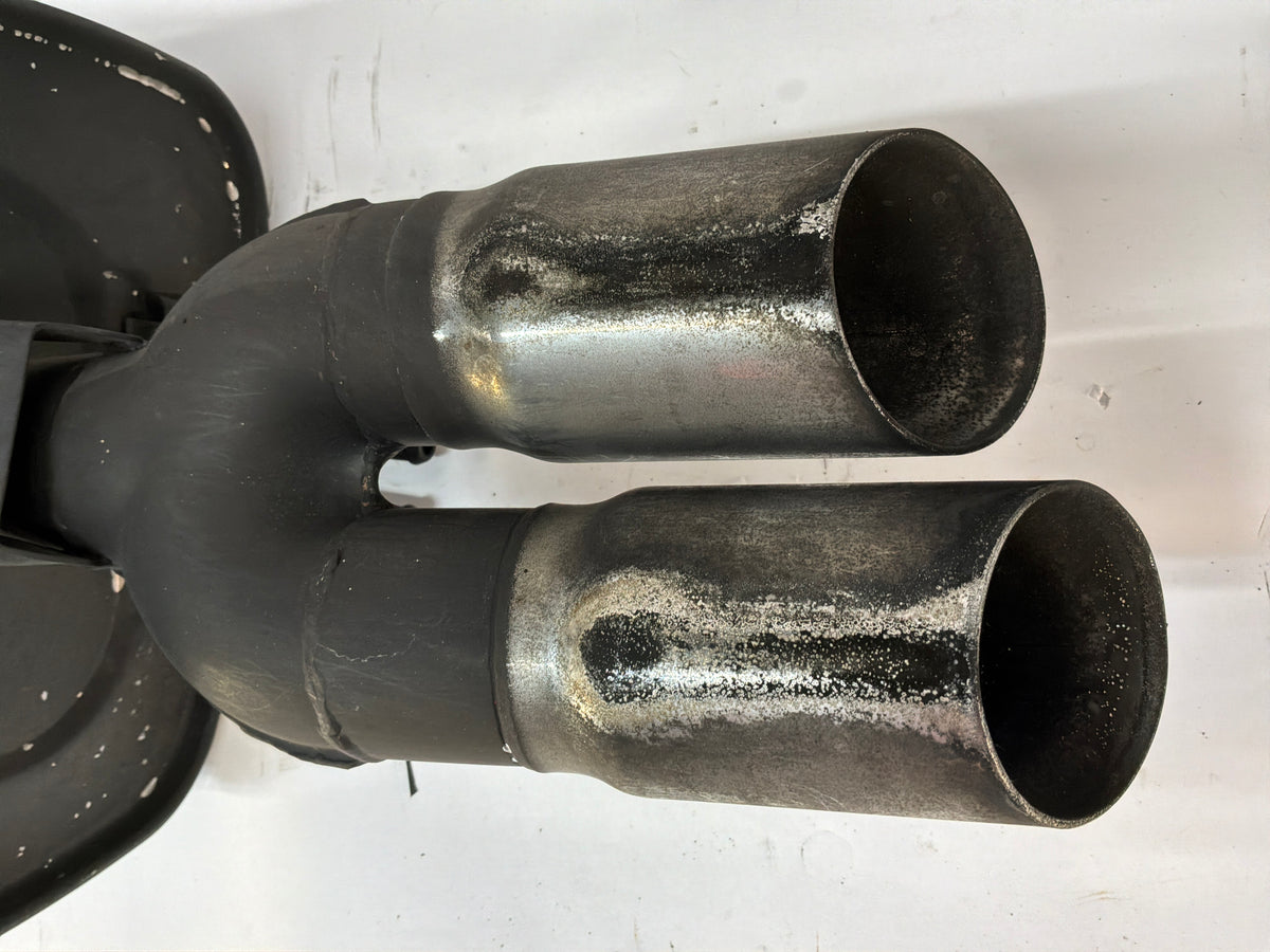 2009 Pontiac G8 GT Factory OEM Exhaust Mufflers Dual Tip OEM - Day's Parts Yard