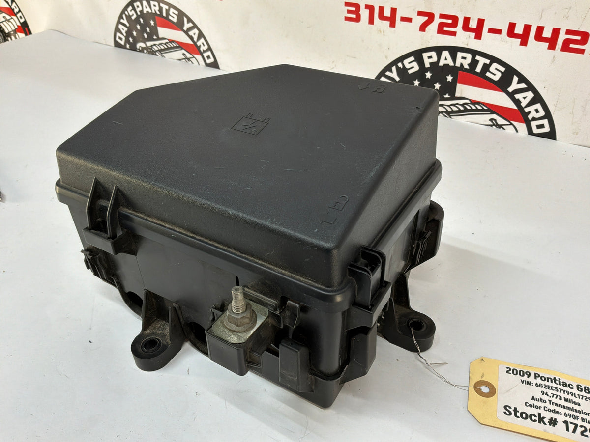 2009 Pontiac G8 GT Fuse Box w/ Lid Cover OEM - Day's Parts Yard