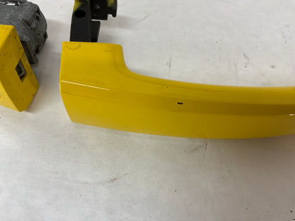Lh exterior door handle - Day's Parts Yard