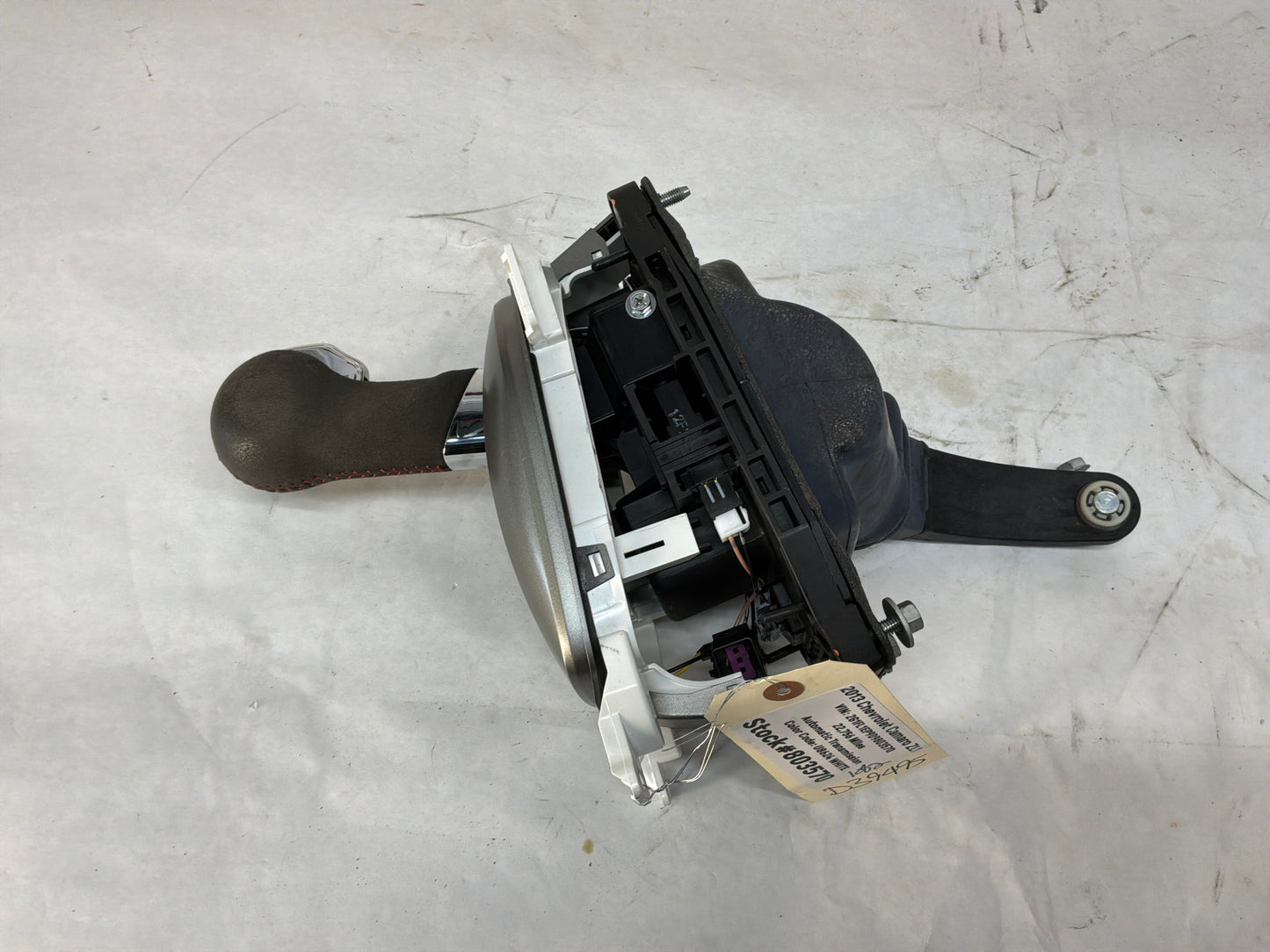 Center console w shifter - Day's Parts Yard