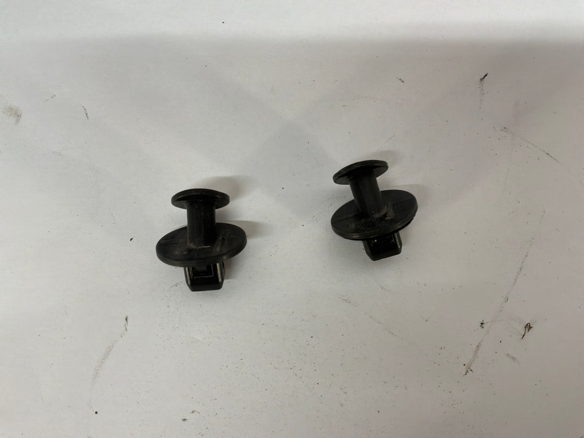2017 Chevy SS Sedan Taillight Tail Light Line Up Pins OEM