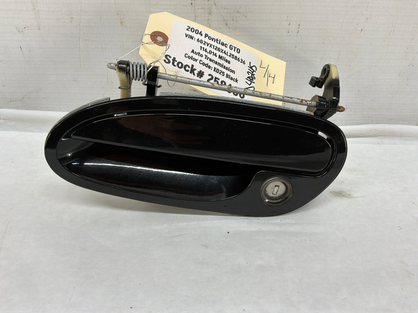 2004 Pontiac GTO LH Driver Exterior Door Handle Black OEM