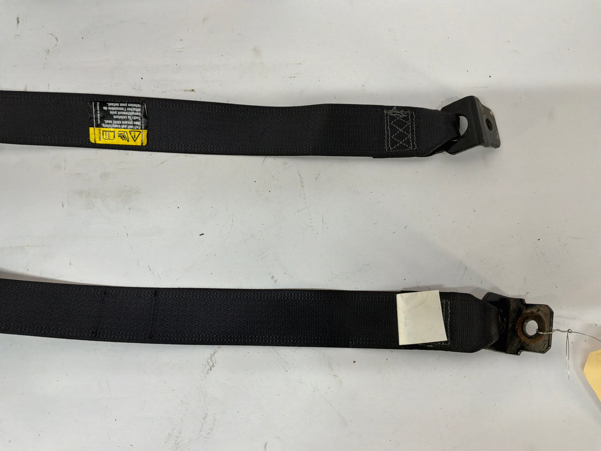 2006 Pontiac GTO Rear RH & LH Seat Belt Seatbelt Retractor OEM